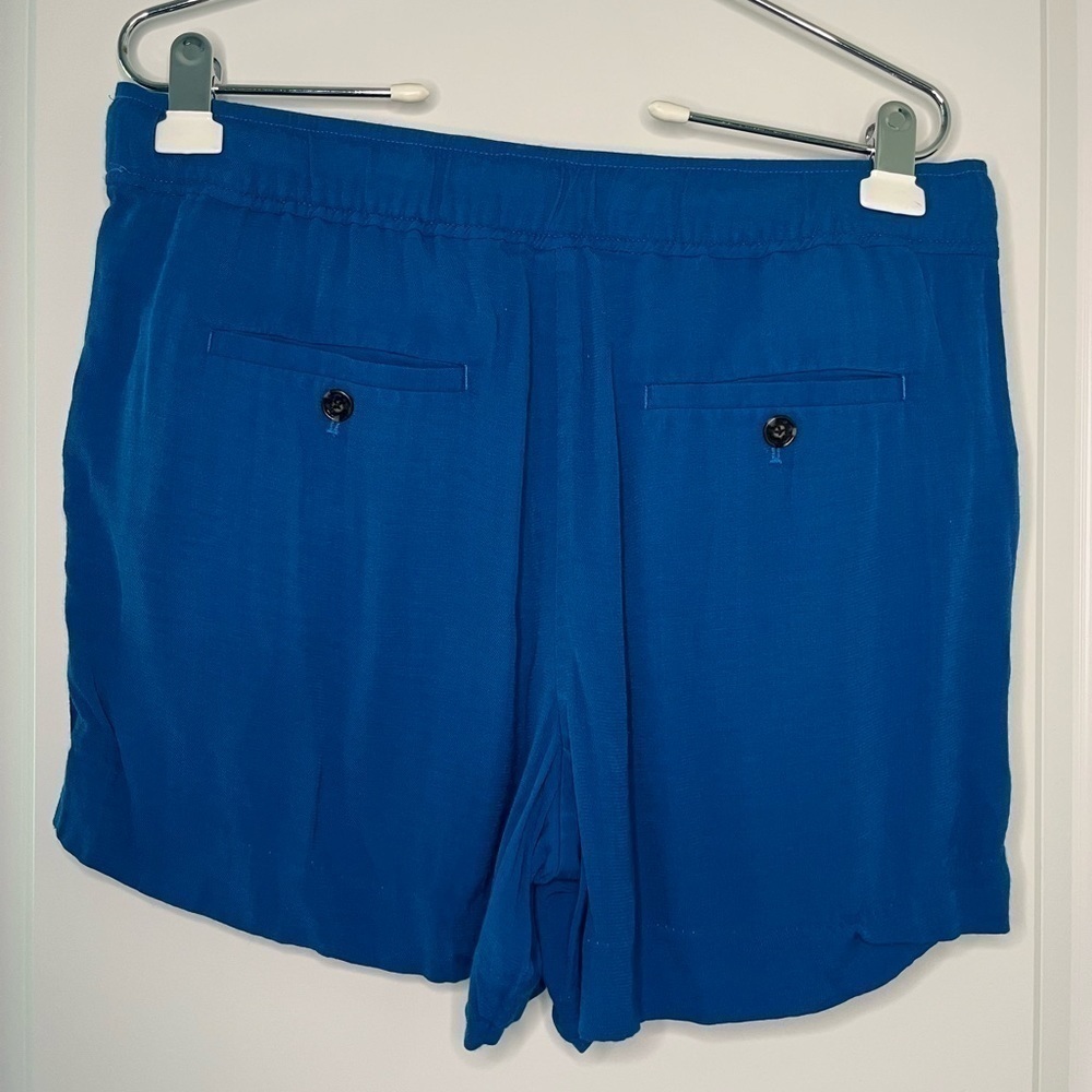 Loft Dark Blue Tie Waist Shorts Size M NWOT - Picture 2 of 2